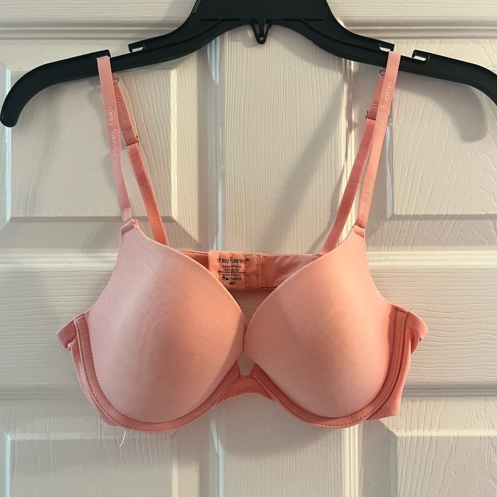 Light pink bra size 36C